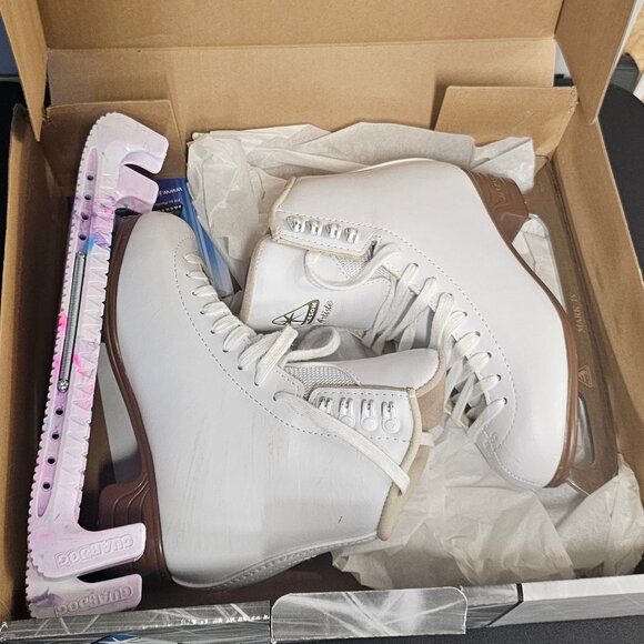 Jackson Artiste Girls Skates, 4.5C, Mark IV Blade, Canskate, Star 1/2 - Picture 1 of 11